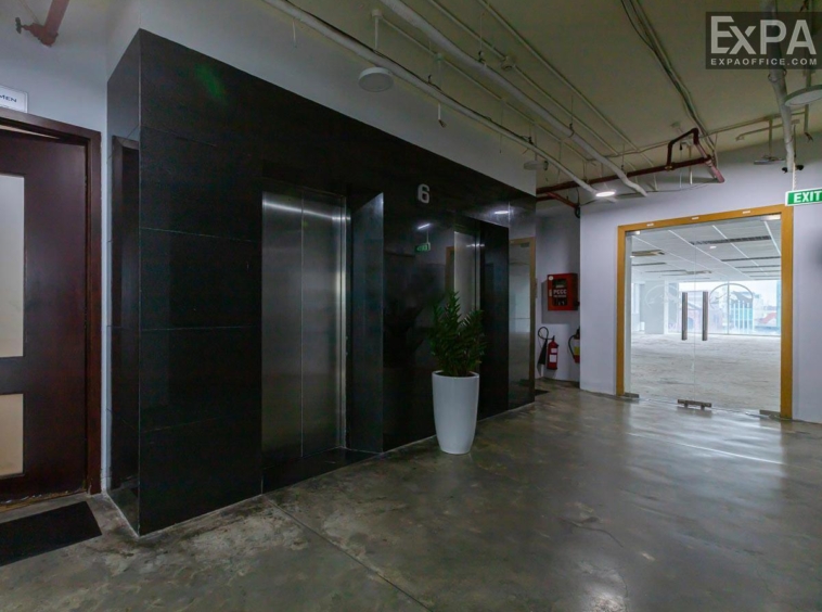 Athena Building elevator