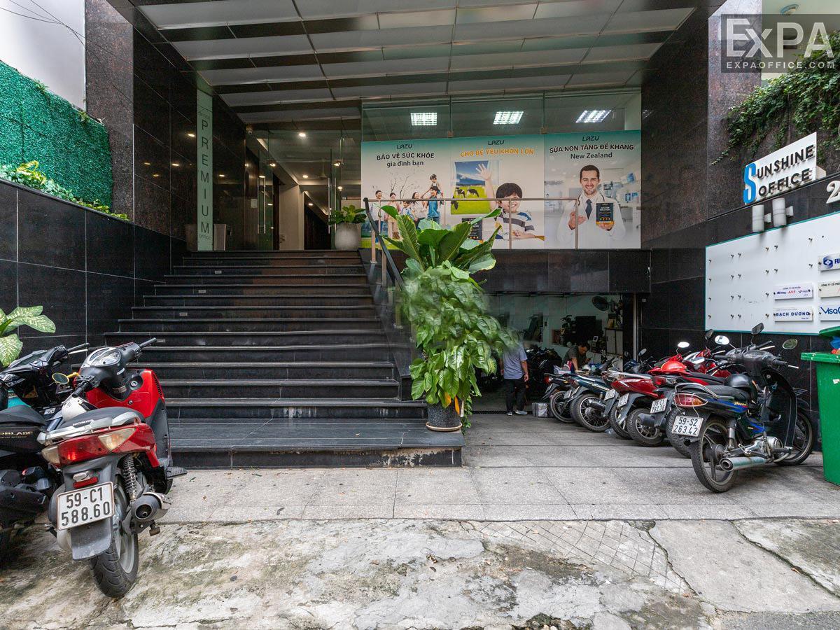 lối vào tòa nhà Sunshine Office